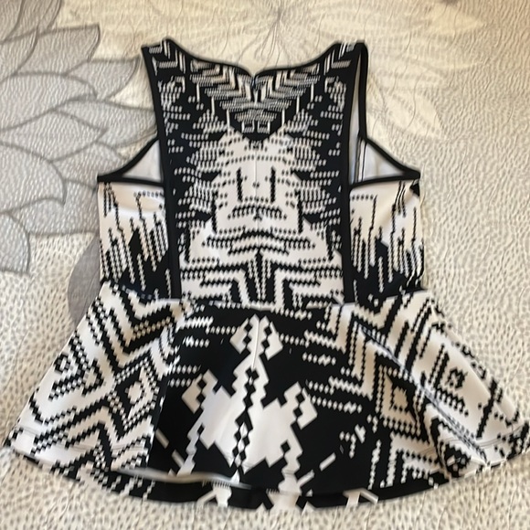 EUC Black and White Peplum Top - Picture 5 of 5